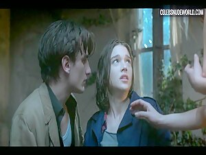 Ángela Cremonte Nude, butt scene in Feria: The Darkest Light (2022) 9