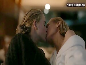 Kiernan Shipka, Diane Kruger Sexy, lesbian scene in Swimming with Sharks (2022) 13