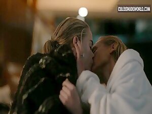 Kiernan Shipka, Diane Kruger Sexy, lesbian scene in Swimming with Sharks (2022) 18