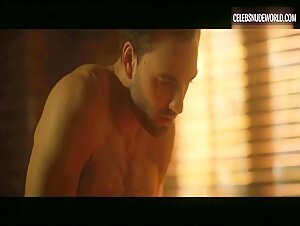Grace Van Patten Nude, breasts scene in Tell Me Lies (2022) 13