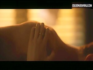 Grace Van Patten Nude, breasts scene in Tell Me Lies (2022) 18