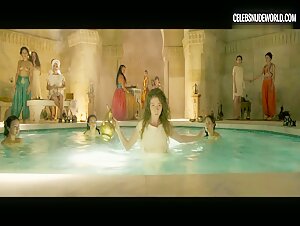 Ece Yuksel Wet, Pokies scene in Three Thousand Years of Longing (2022) 12