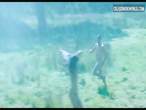 Emma Corrin bush, Nude scene in Lady Chatterley's Lover (2022) 8