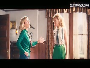 Margot Robbie Pokeys, Set scene in Babylon (2022) 10