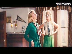 Margot Robbie Pokeys, Set scene in Babylon (2022) 11