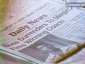 Ari Graynor underwear, Sexy scene in Winning Time: The Rise of the Lakers Dynasty (2022-) 6