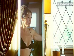 Ari Graynor underwear, Sexy scene in Winning Time: The Rise of the Lakers Dynasty (2022-) 8
