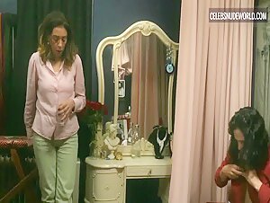Maisa Abd Elhadi bush, Nude scene in Huda's Salon (2022) 14