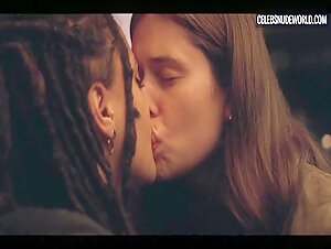 Alison Oliver, Sasha Lane kissing , hot scene in Conversations with Friends (2022) 17