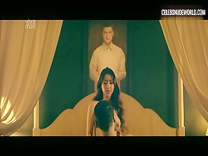 Robb Guinto breasts, Nude scene in Siklo (2022) 4