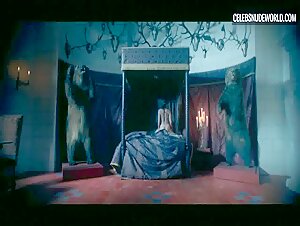 Amrita Acharia breasts, Nude scene in The Serpent Queen (2022) 7