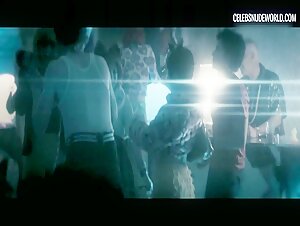 Taylor Blackwell Cleavage, Party scene in American Gigolo (2022) 10