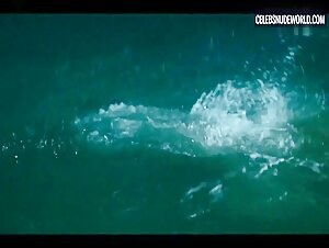 Mariona Teres bikini, breasts scene in The Girls at the Back (2022) 6