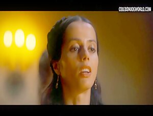 Amrita Acharia fireplace, Nude scene in The Serpent Queen (2022) 19