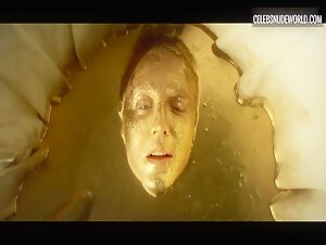 Ludivine Sagnier Nude, large breasts scene in The Serpent Queen (2022) 4