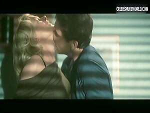 Gretchen Mol oral, Sexy scene in American Gigolo (2022) 5