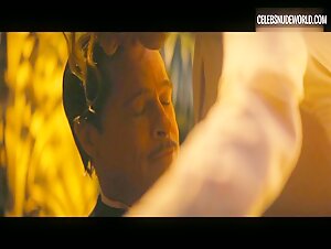 Karina Fontes Sexy, Bra scene in Babylon (2022) 6