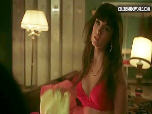 María de Nati underwear, breasts scene in Wrong Side of the Tracks (2022-) 1