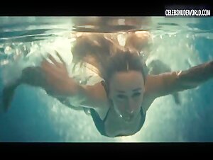 Julia Edtmeier Sexy, bikini scene in Love Machine 2 (2022) 4
