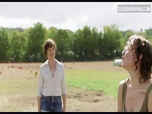 Aenne Schwarz Outdoors, Singing scene in So Long Daddy, See You in Hell (2022) 8