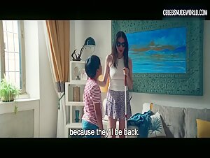 Ilenia Pastorelli Sexy, Sunglasses scene in Dark Glasses (2022) 15