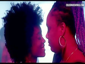 Ana Hilário, Camilla Damiao Sexy, lesbian scene in Mars One (2022) 12