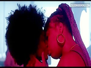 Ana Hilário, Camilla Damiao Sexy, lesbian scene in Mars One (2022) 3