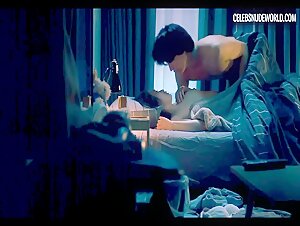 Akari Fukunaga breasts, underwear scene in Hand (2022) 6