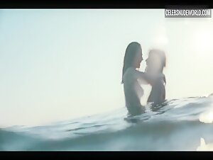 Sonia Mietielica breasts, Nude scene in Into the Wind (2022) 20