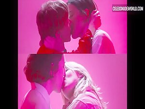 Aroa Elvira, Rocío Saiz, Zaida Carmona, Thaïs Cuadreny lesbian, Sexy scene in Girlfriends and Girlfriends (2023) 3