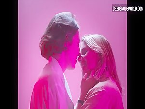 Aroa Elvira, Rocío Saiz, Zaida Carmona, Thaïs Cuadreny lesbian, Sexy scene in Girlfriends and Girlfriends (2023) 4