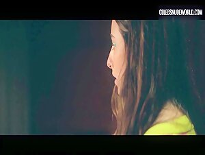 Luana Nastas, Stella Rabello lesbian, breasts scene in Killer Vacation (2023-) 17