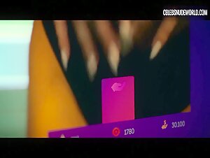 Luana Nastas Screen, Website scene in Killer Vacation (2023-) 7