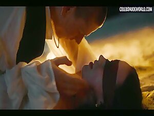 Martyna Byczkowska Missoinary, Oral scene in Absolute Beginners (2023-) 3