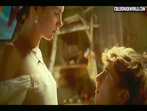 Martyna Byczkowska Nude, breasts scene in Absolute Beginners (2023-) 1