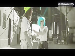 Cheska Zaide, Elsa Kennedy underwear, Sexy scene inEverything Will Be Fine in the End (2023)