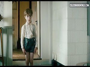 Saskia Rosendahl butt, Nude scene in Never Look Away (2018) 10