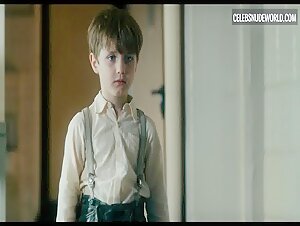 Saskia Rosendahl butt, Nude scene in Never Look Away (2018) 5