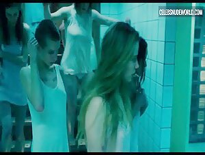 Saskia Rosendahl breasts, Nude scene in Never Look Away (2018)