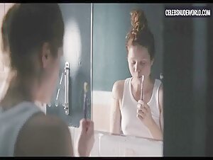 Zina Zinchenko Nude, bush scene in Aviva (2020) 10