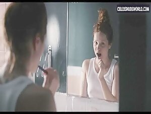 Zina Zinchenko Nude, bush scene in Aviva (2020)