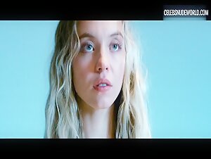 Sydney Sweeney breasts, Nude scene in The Voyeurs (2021) 18