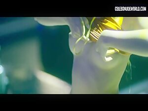 Alona Navarro dancing, Nude scene in Suki (2023)