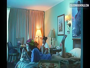 Paris Jackson underwear, Sexy scene in Swarm (2023) 6
