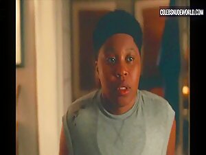 Kiersey Clemons Doorway, Bedroom scene in Swarm (2023) 10