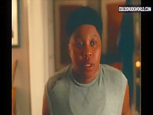 Kiersey Clemons Doorway, Bedroom scene in Swarm (2023) 8