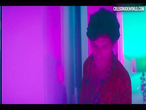 Marina Gatell Nude, bathroom scene in Nacho (2023) 17
