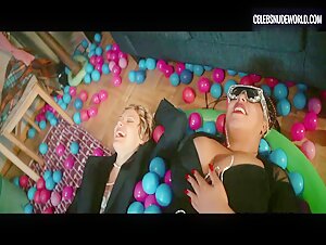 Ewa Ekwa Sexy, Black scene in Temptation (2023) 16