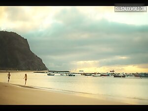 Guiomar Puerta bikini, Sexy scene in Montecristo (2023) 4