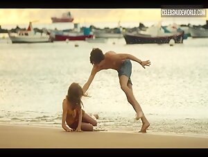 Guiomar Puerta bikini, Sexy scene in Montecristo (2023) 9